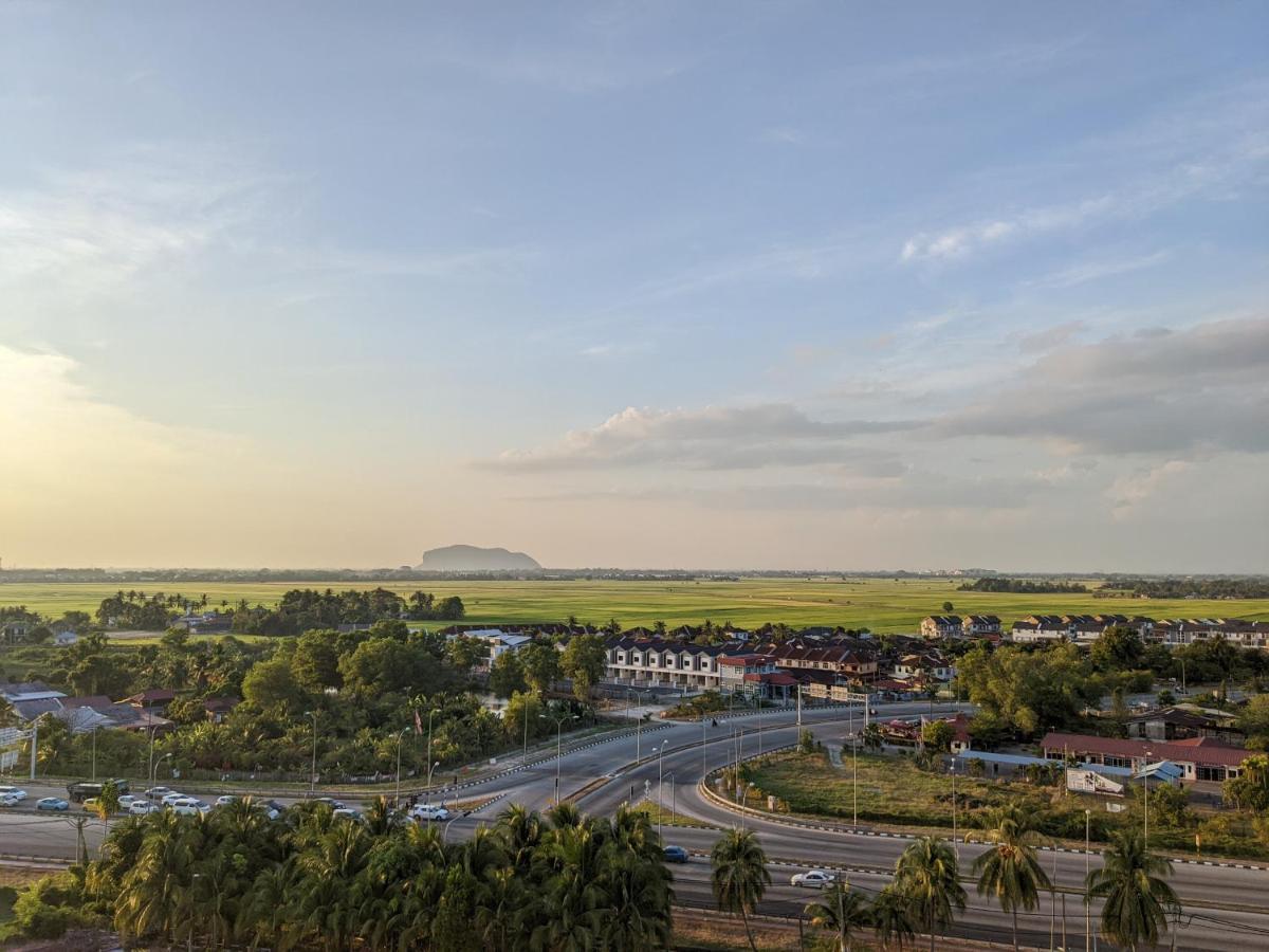 Alor Setar Imperio By Im Staycation 3Bedroom & Rooftop Pool Luaran gambar